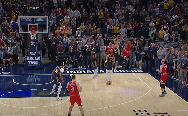 Gražiausias NBA nakties epizodas - D. DeRozano metimas paskutinėmis sekundėmis (VIDEO)